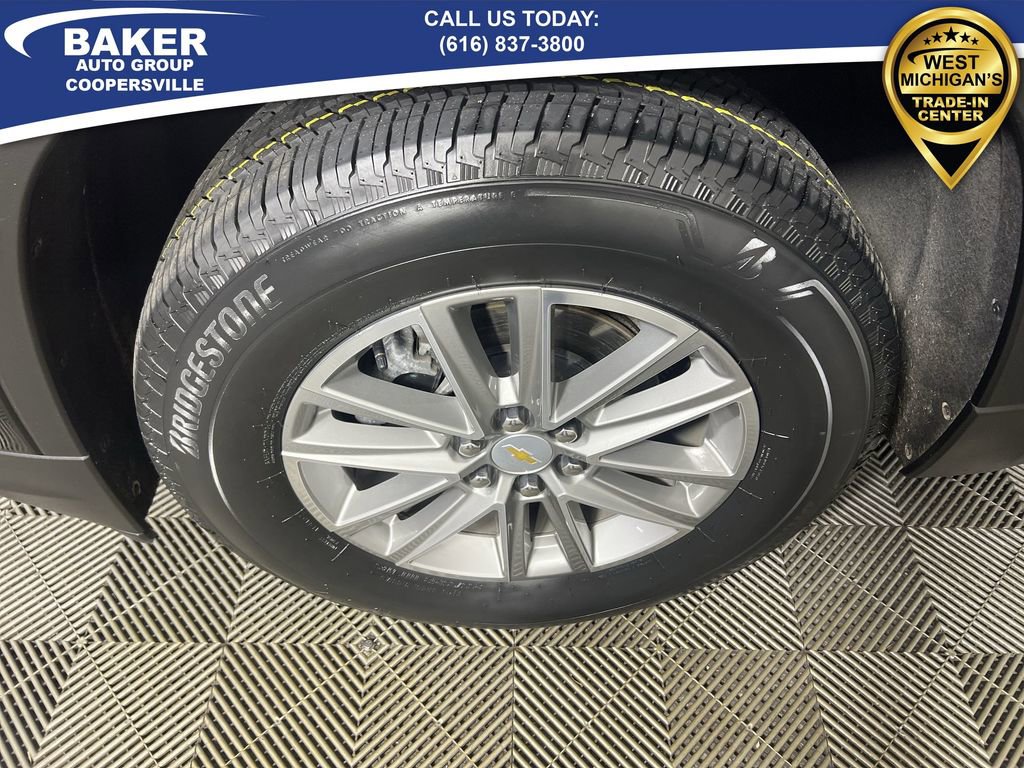 Used 2023 Chevrolet Traverse LT w/ LPO, Floor Liner Package image 31