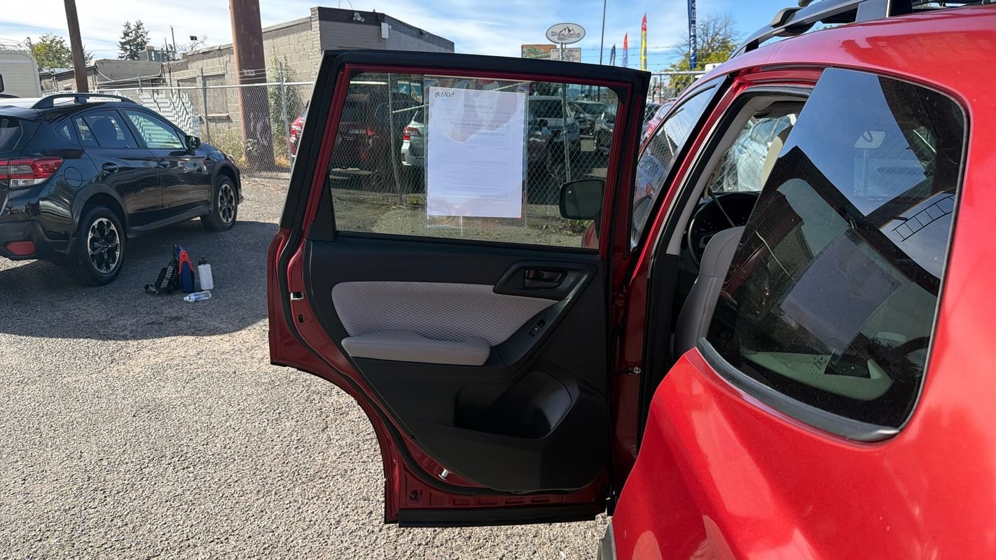 Used 2018 Subaru Forester 2.5i Premium AWD/4WD image 11