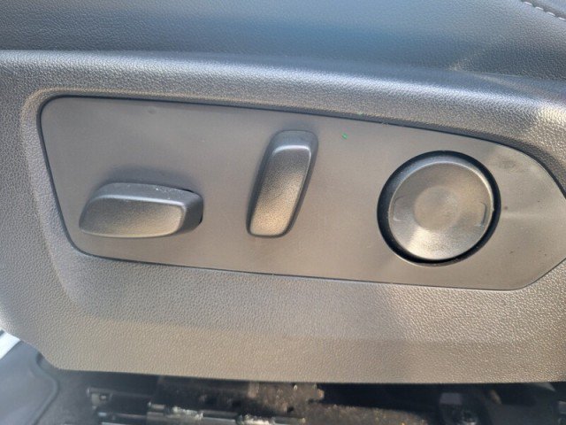 Used 2026 Chevrolet Colorado LT w/ LT Convenience Package RWD image 12