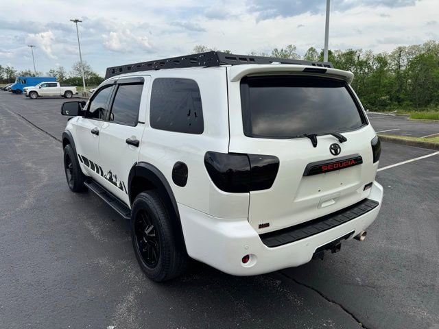 Used 2018 Toyota Sequoia Platinum AWD/4WD image 5