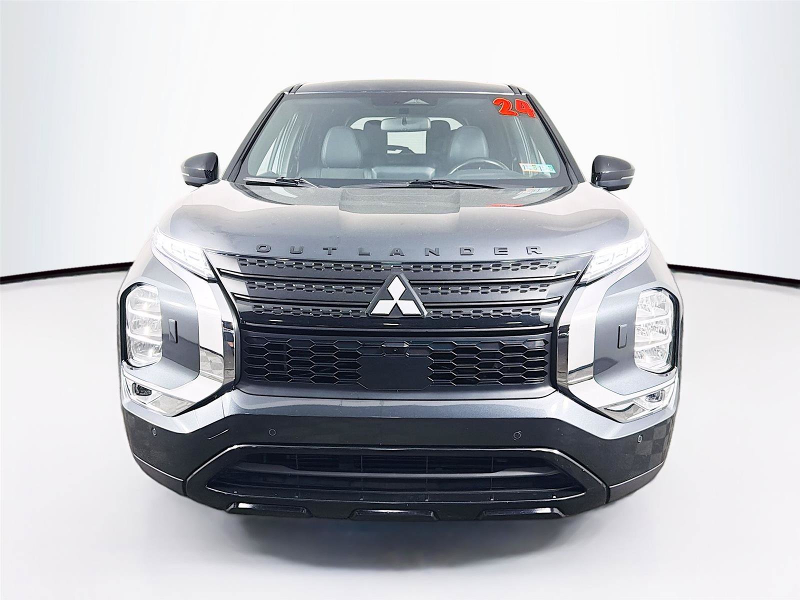 Used 2024 Mitsubishi Outlander SE Black Edition AWD/4WD image 6