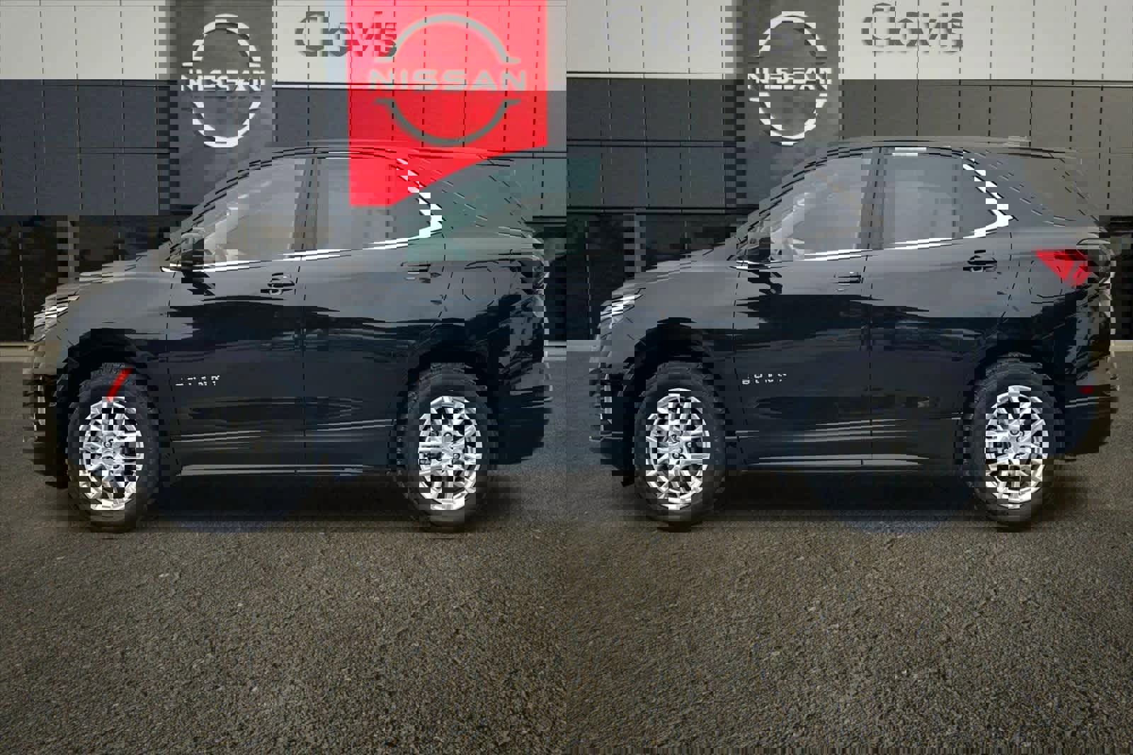 Used 2023 Chevrolet Equinox LT image 6