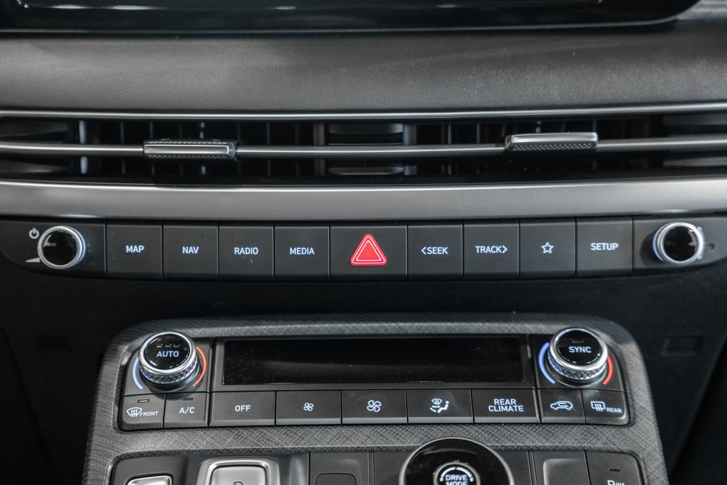 Used 2024 Hyundai Palisade Limited FWD image 22