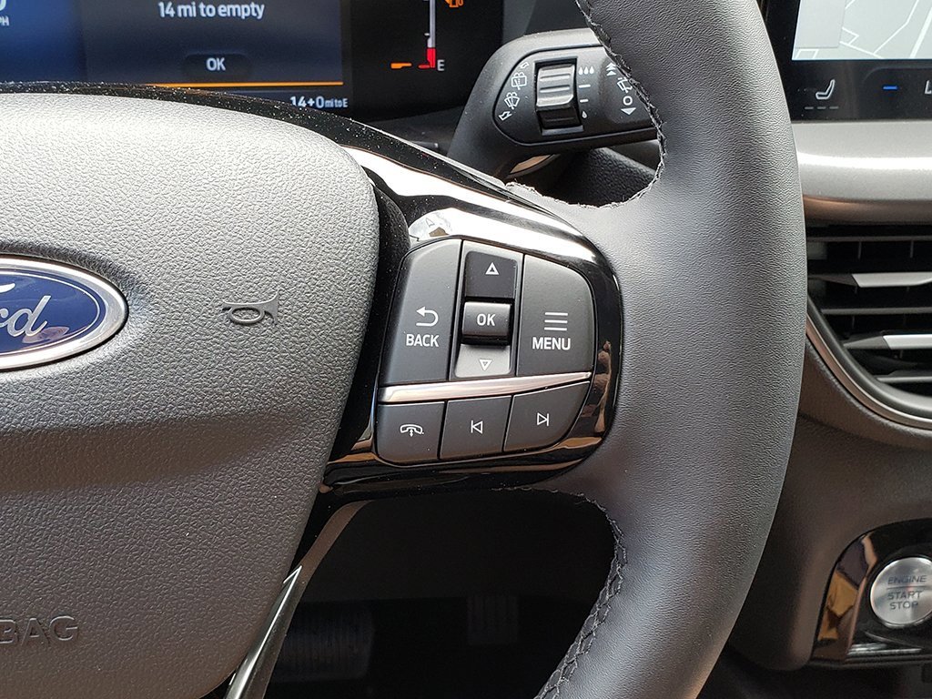 New 2024 Ford Escape Base image 25