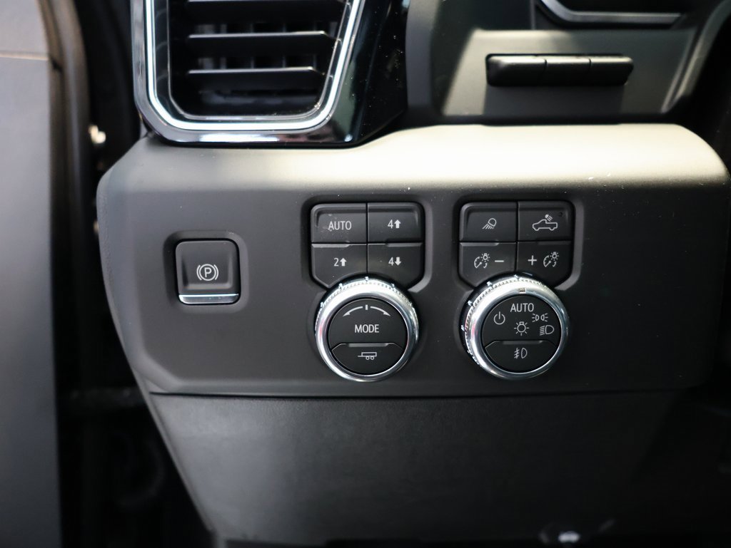 New 2026 GMC Sierra 3500 Denali w/ Denali Reserve Package image 12