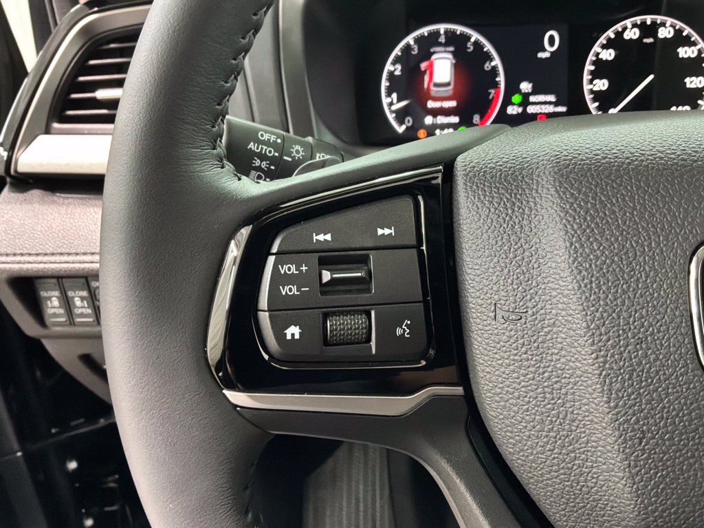 Certified 2026 Honda Odyssey Touring image 10