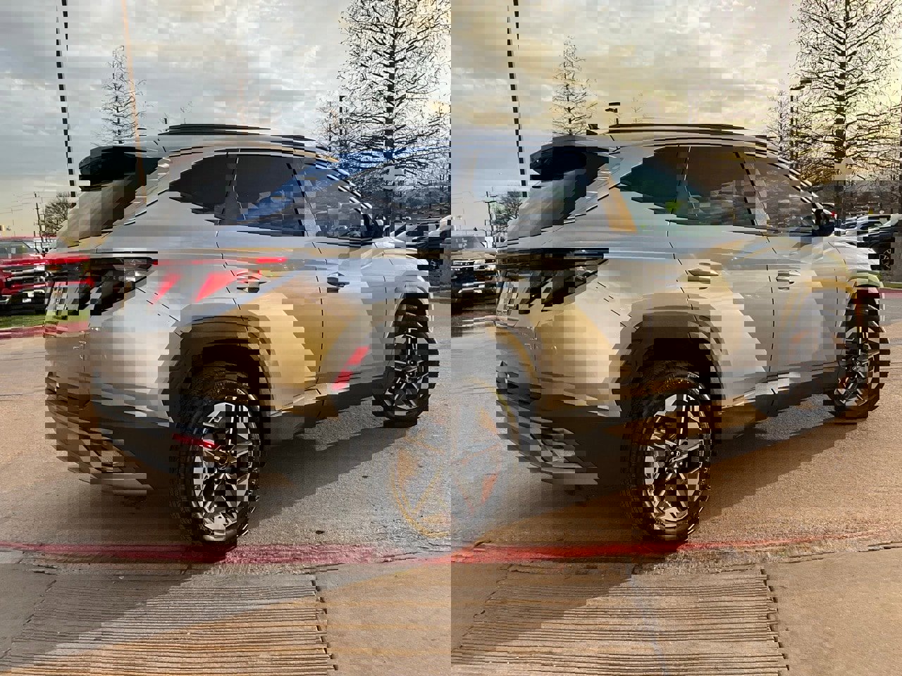 Used 2025 Hyundai Tucson SEL image 6