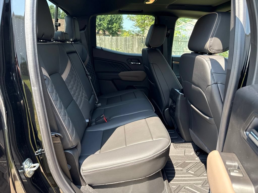 New 2026 GMC Canyon Denali w/ LPO, Denali Black Edition AWD/4WD image 19