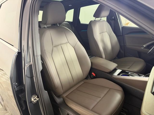 Used 2025 Audi Q5 Premium w/ Convenience Package AWD/4WD image 24