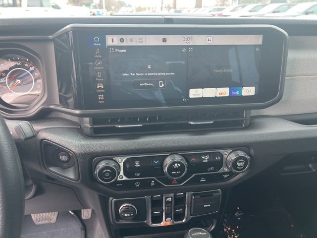 Used 2024 Jeep Gladiator Sport image 14