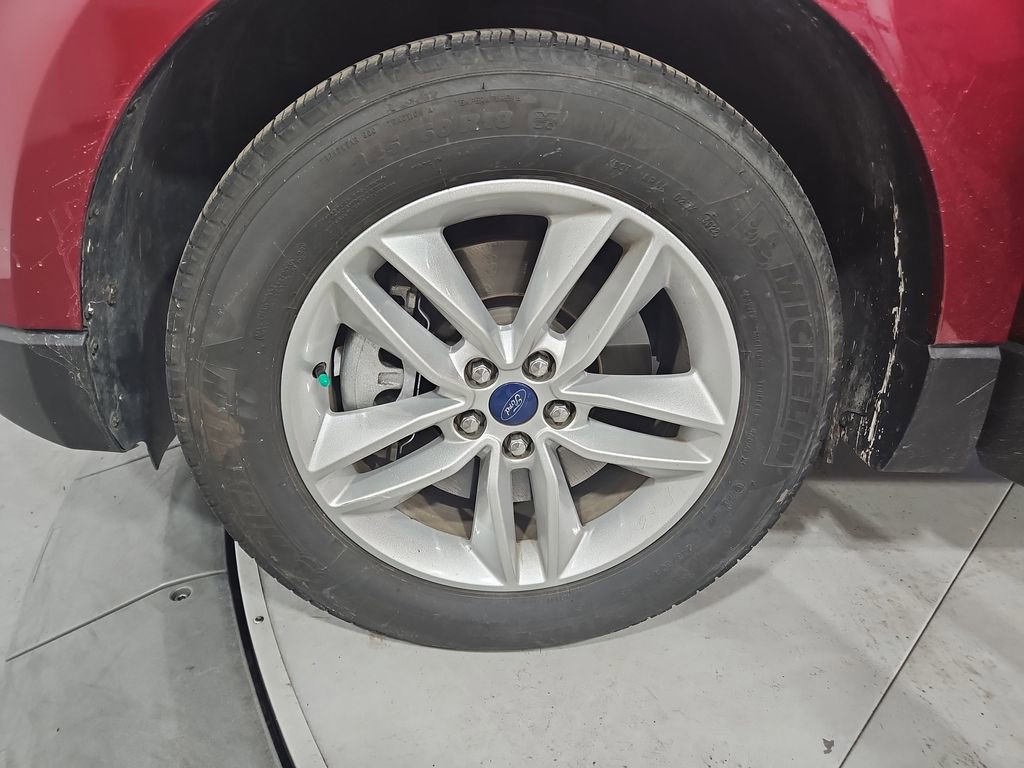 Used 2017 Ford Edge SEL w/ Equipment Group 201A image 27