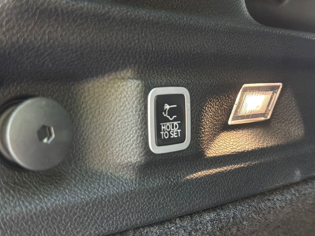 Used 2024 Jeep Grand Cherokee L Summit image 39