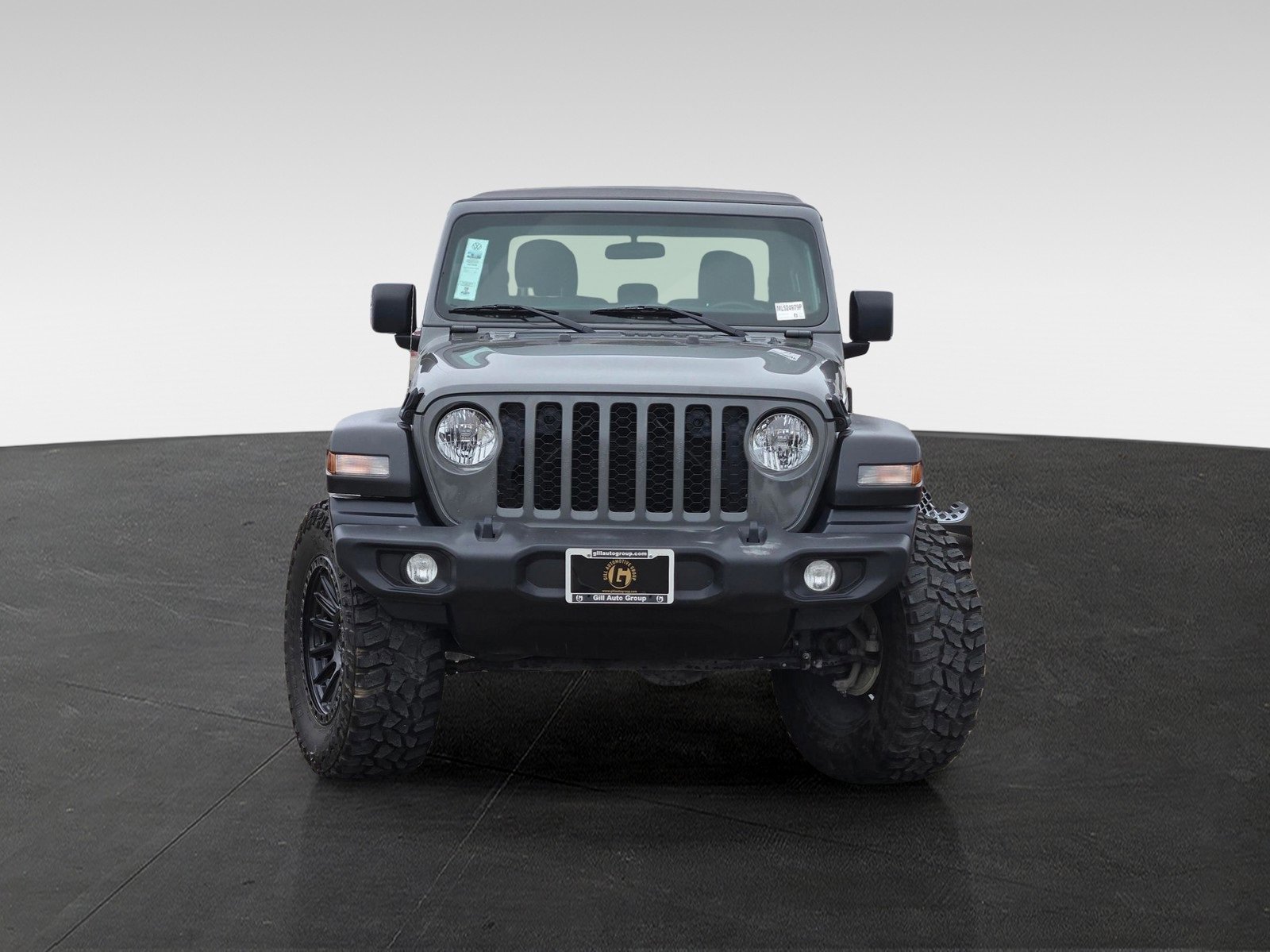 Used 2021 Jeep Gladiator Sport image 2