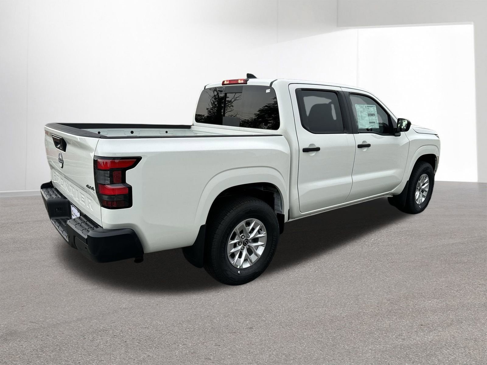 Used 2025 Nissan Frontier S image 33