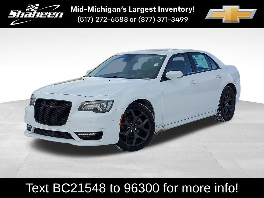 Used 2023 Chrysler 300 Touring L w/ Popular Equipment Group image 1