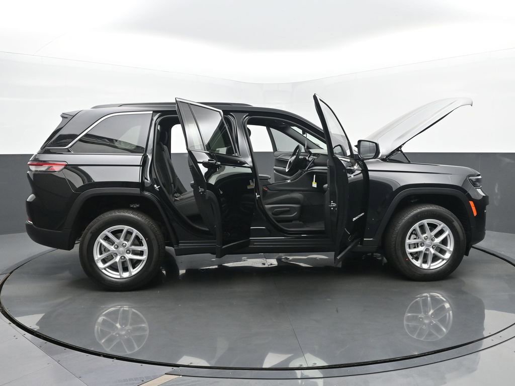 New 2025 Jeep Grand Cherokee Laredo X w/ Luxury Tech Group I image 57