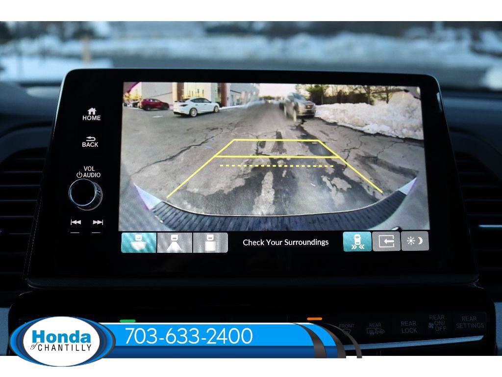 New 2026 Honda Odyssey Touring image 17