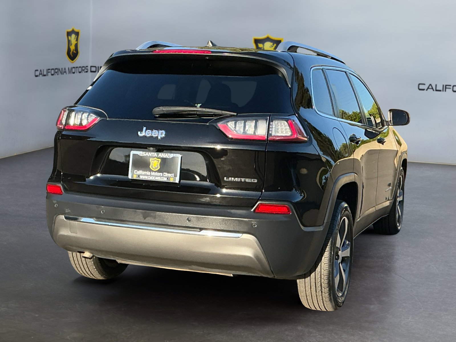 Used 2019 Jeep Cherokee Limited image 5