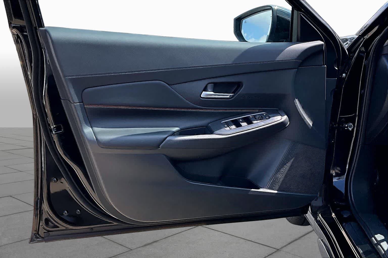 New 2027 Nissan Sentra SR w/ Floor Mat Package FWD image 16