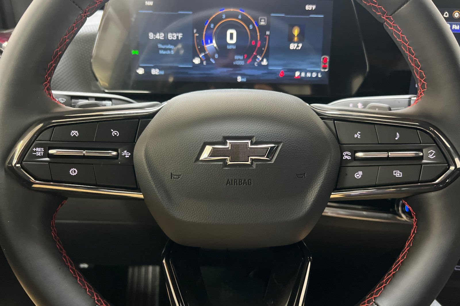 New 2026 Chevrolet Equinox RS w/ Safety and Technology Package FWD image 23