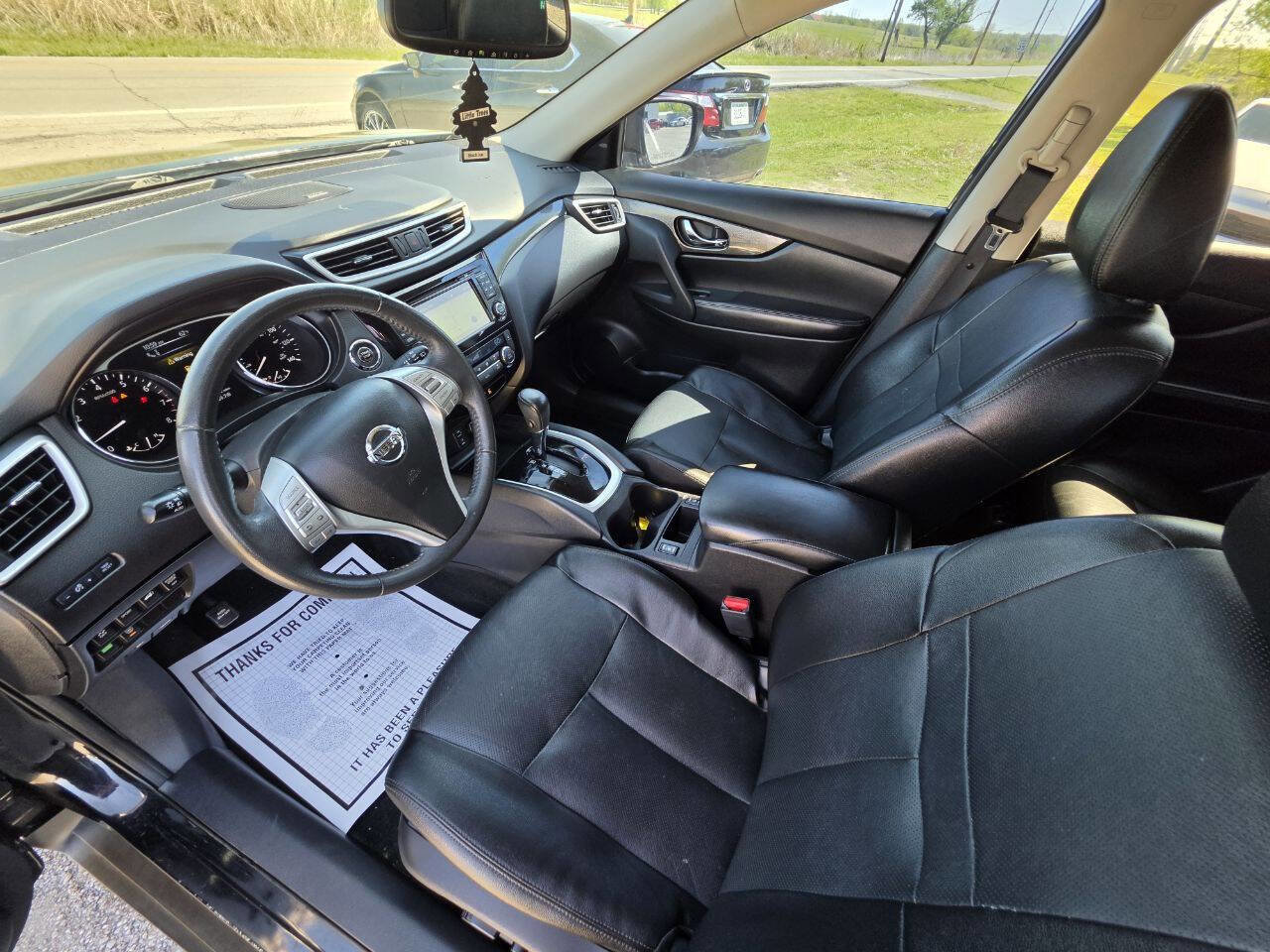 Used 2016 Nissan Rogue SL w/ SL Premium Package FWD image 3