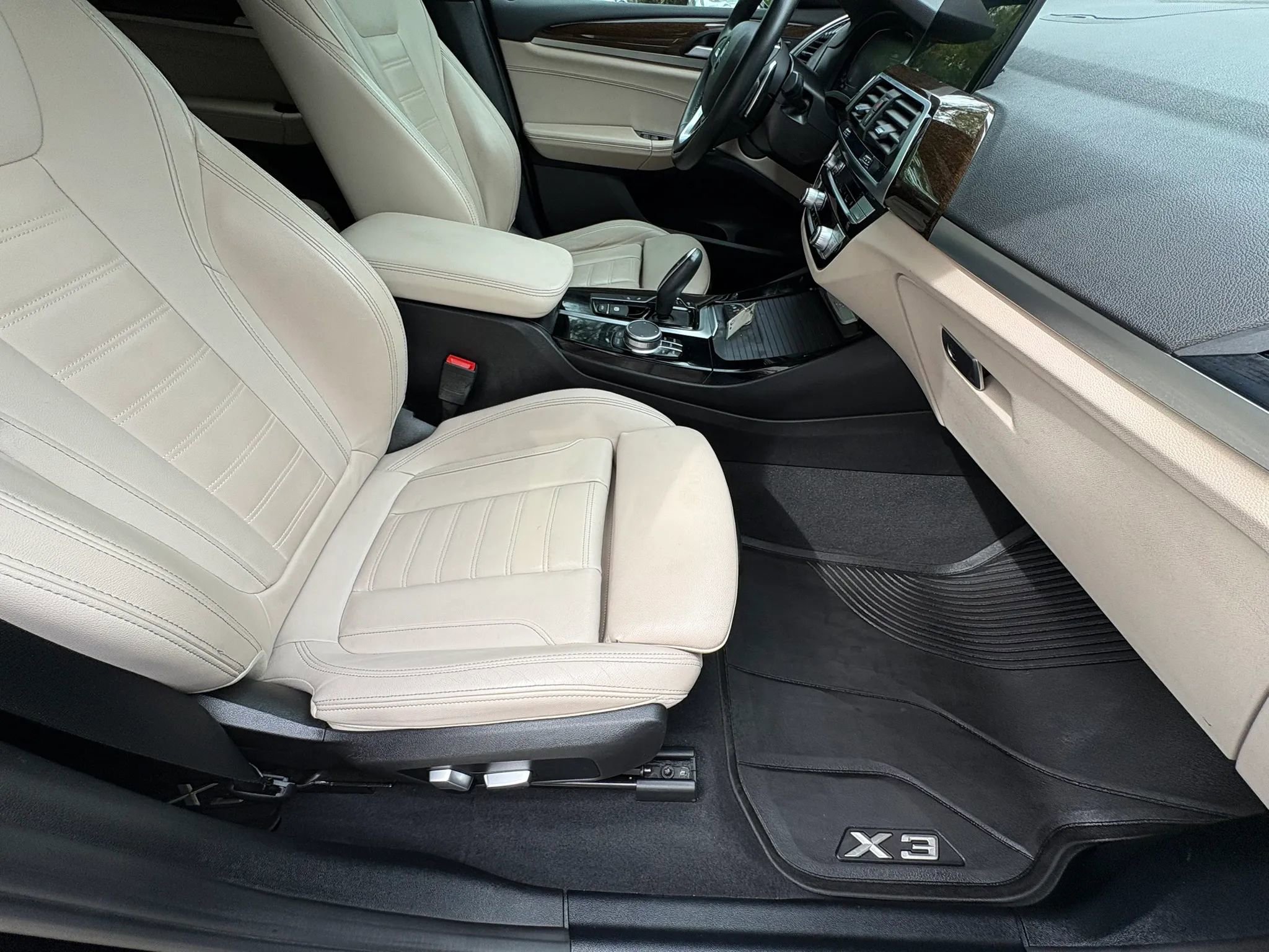 Used 2021 BMW X3 sDrive30i w/ Executive Package RWD image 9