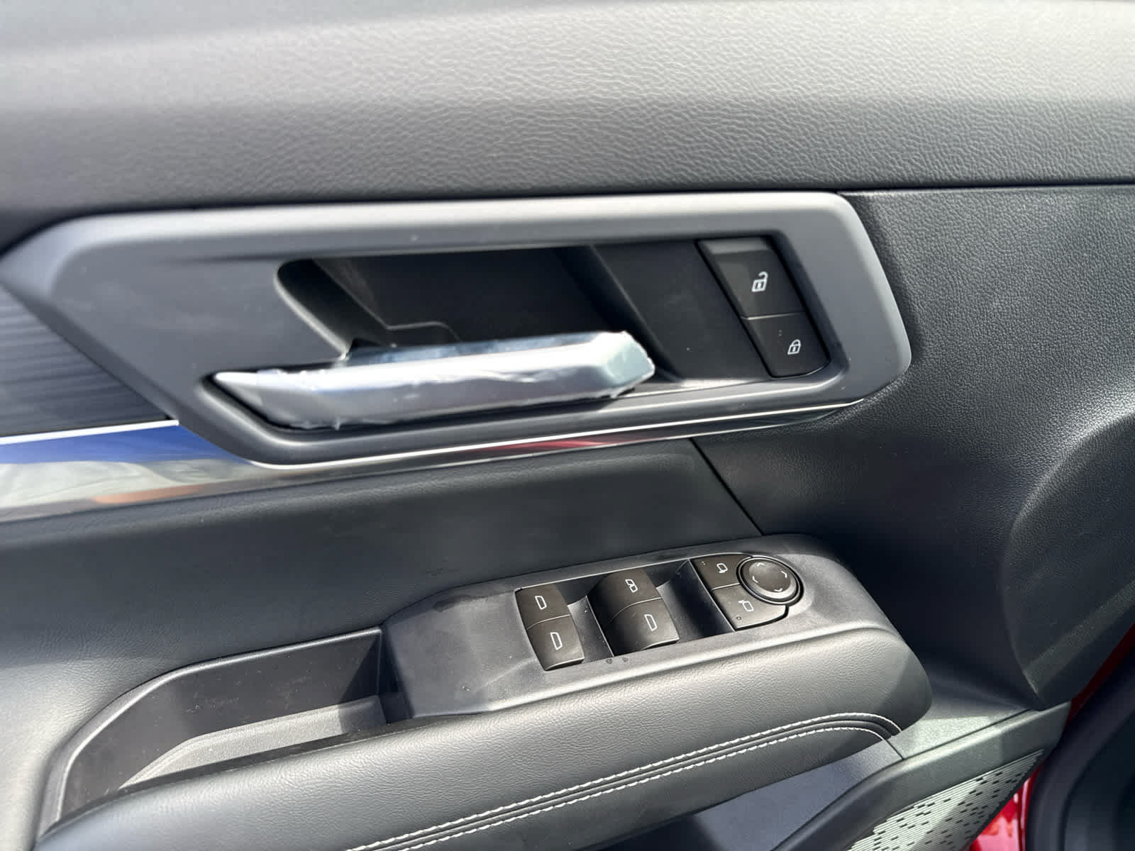 New 2026 GMC Terrain Elevation w/ Technology Package II FWD image 10