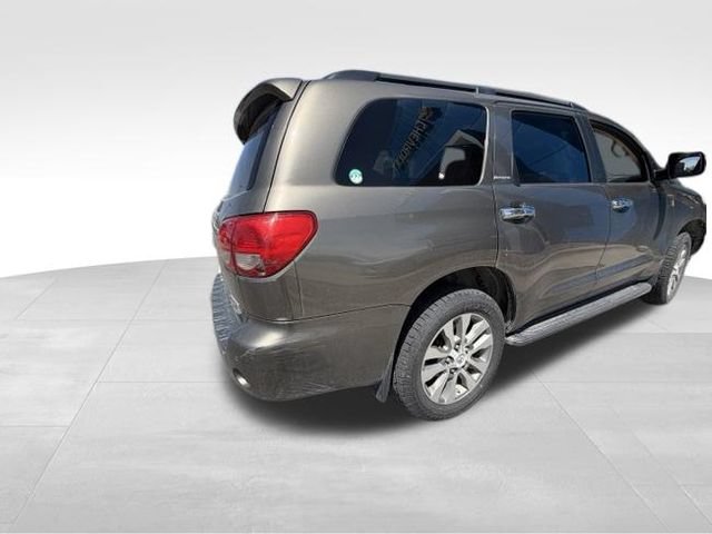 Used 2014 Toyota Sequoia Limited AWD/4WD image 8