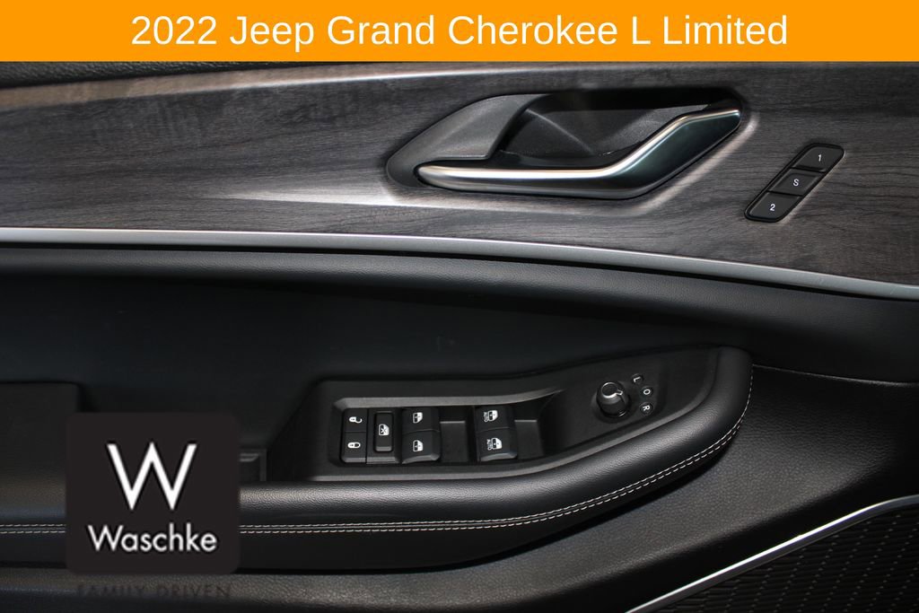 Used 2022 Jeep Grand Cherokee L Limited w/ Trailer Tow Group (B) image 17