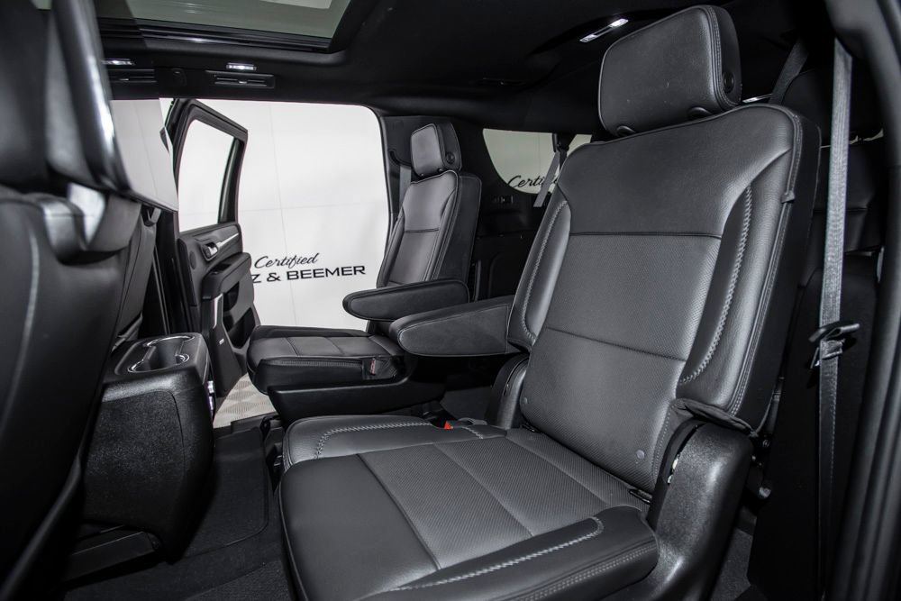 Used 2024 GMC Yukon XL Denali w/ Advanced Technology Package AWD/4WD image 16