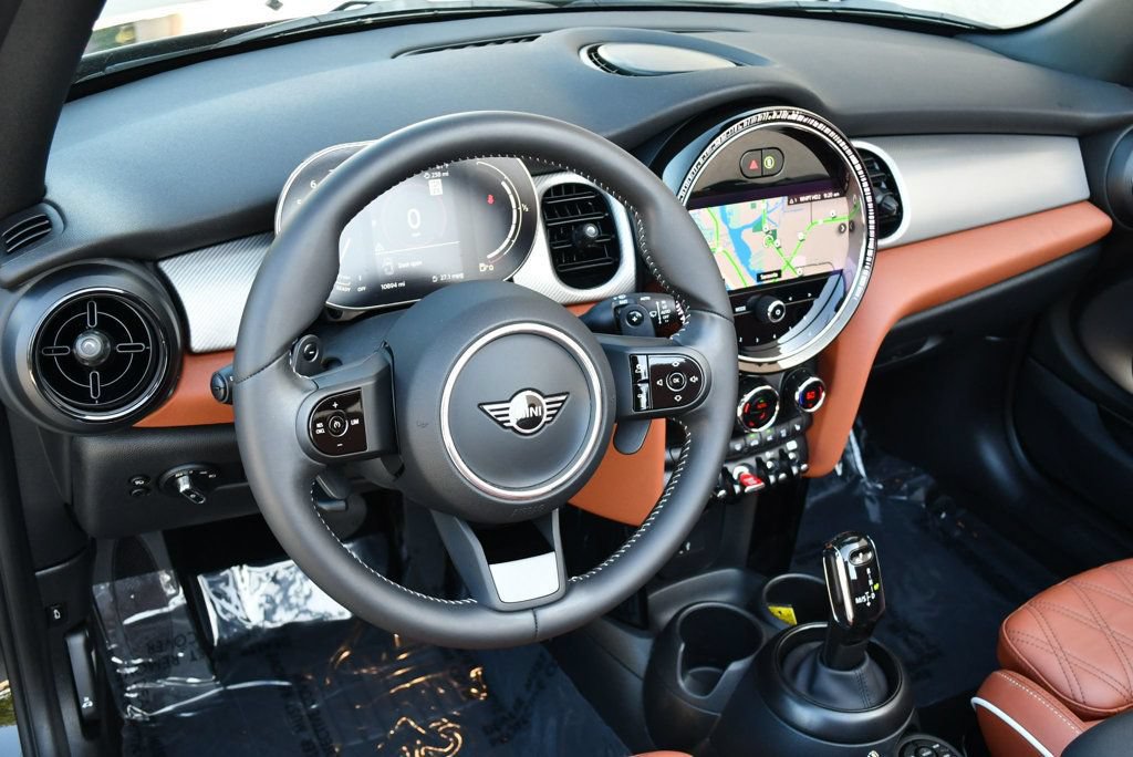 Used 2024 MINI Cooper S w/ Signature Upholstery Package FWD image 52
