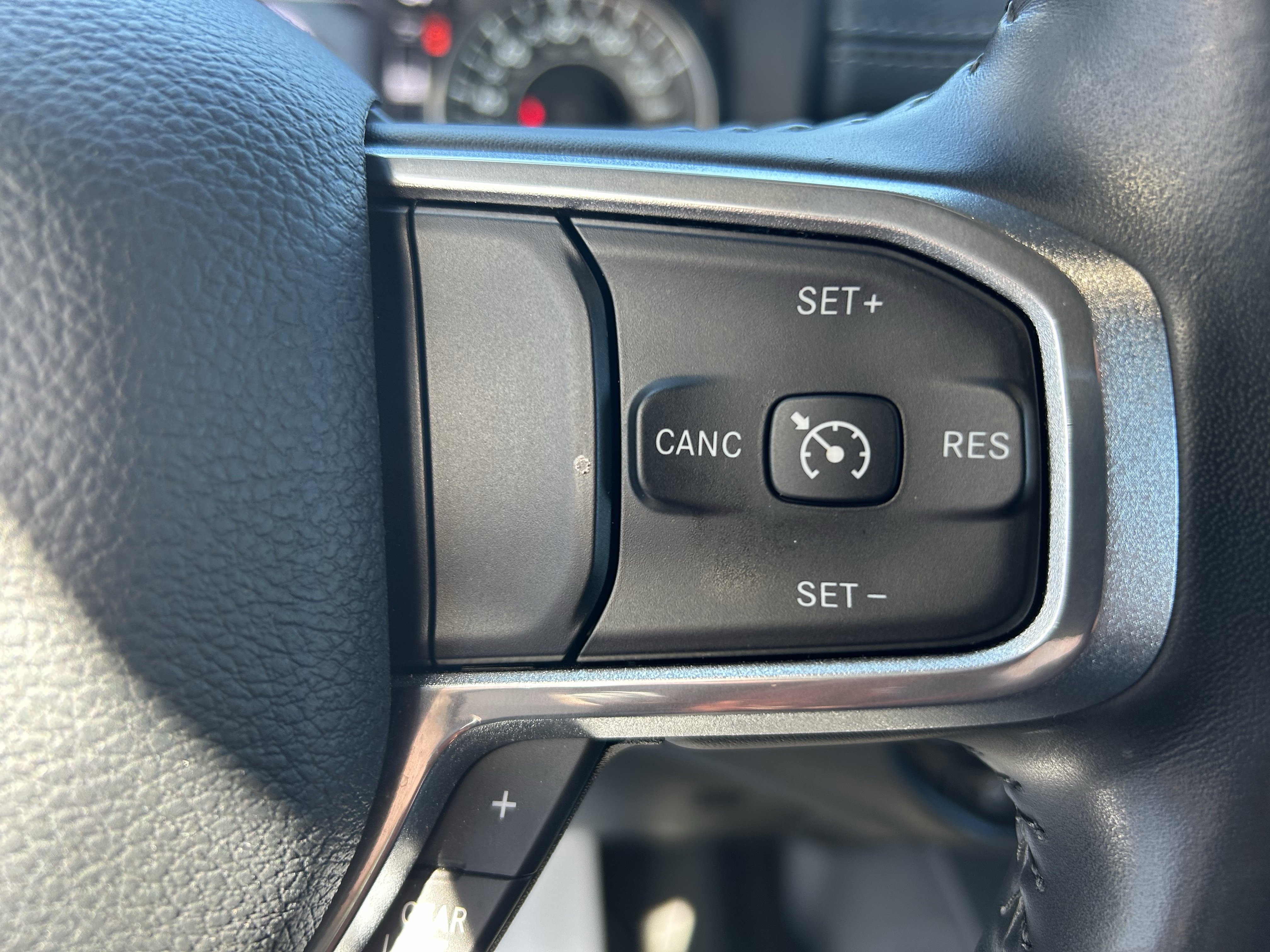 Used 2022 RAM 1500 Laramie w/ Sport Appearance Package AWD/4WD image 26