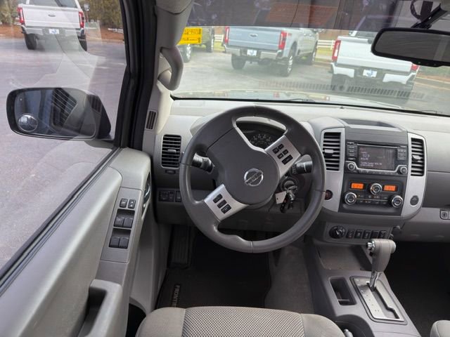 Used 2015 Nissan Frontier SV w/ SV Value Truck Package image 5