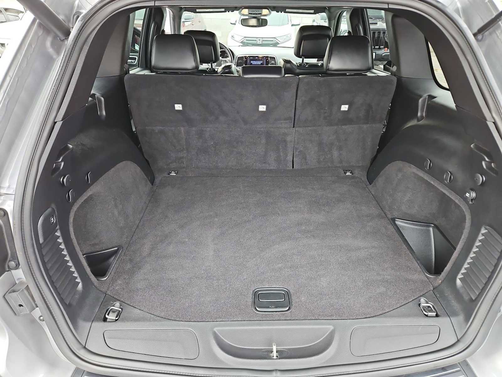 Used 2019 Jeep Grand Cherokee Altitude image 33