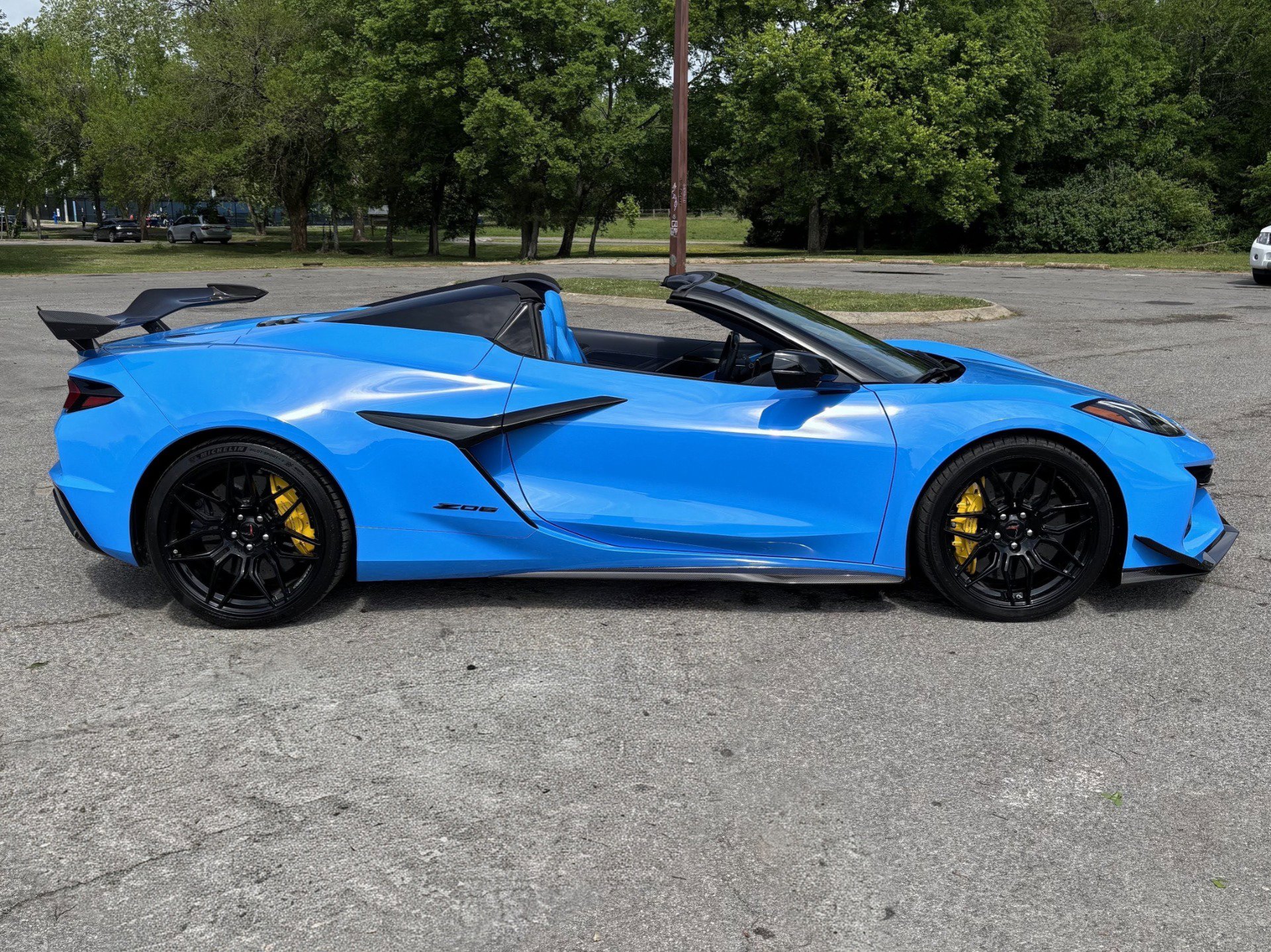 Used 2025 Chevrolet Corvette Z06 RWD image 57