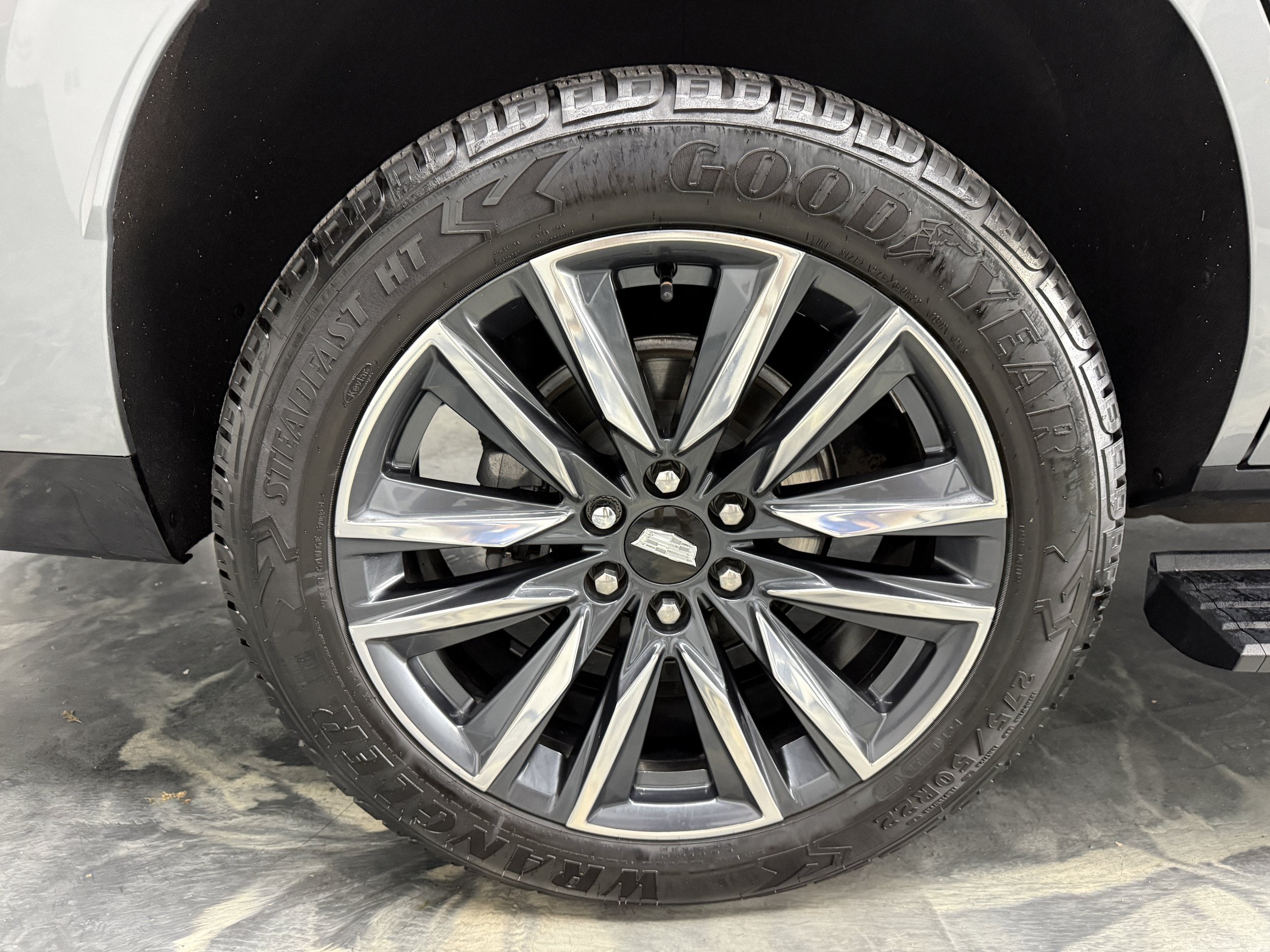 Used 2023 Cadillac Escalade Sport w/ LPO, ONYX Package AWD/4WD image 33