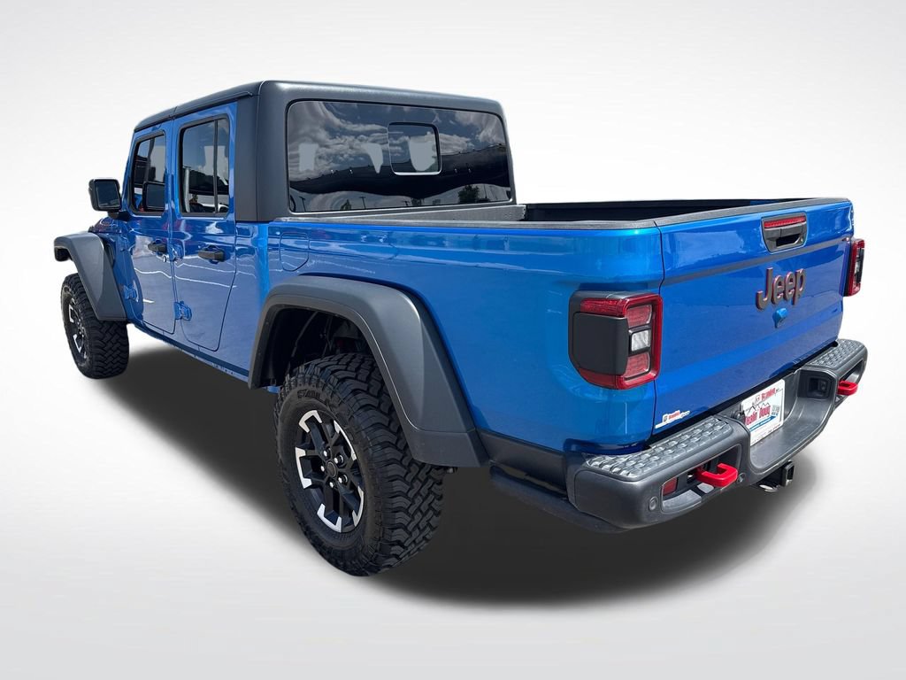 Used 2024 Jeep Gladiator Rubicon w/ Technology Group AWD/4WD image 3