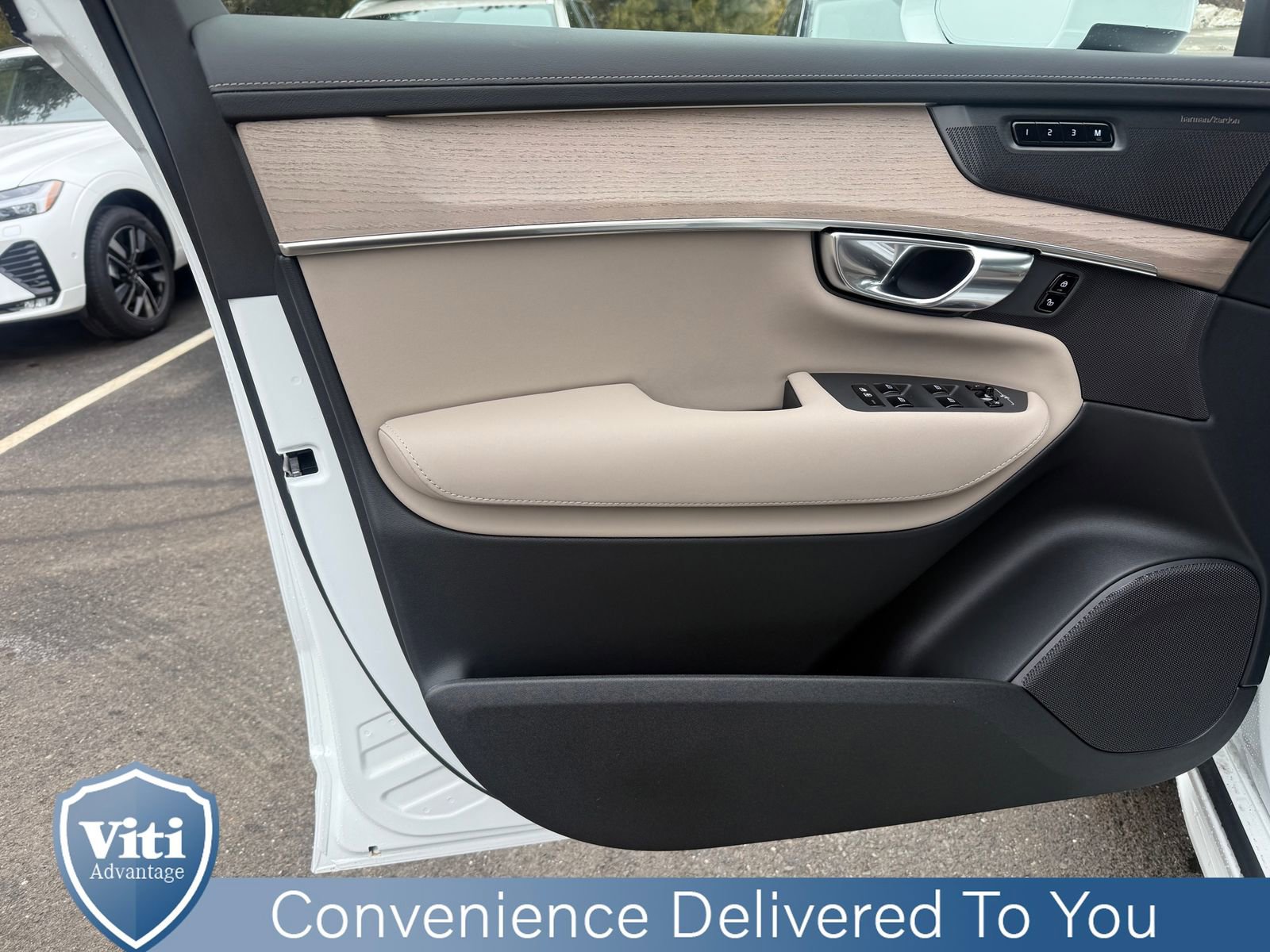 New 2026 Volvo XC90 B6 Plus w/ Protection Package Premier image 11