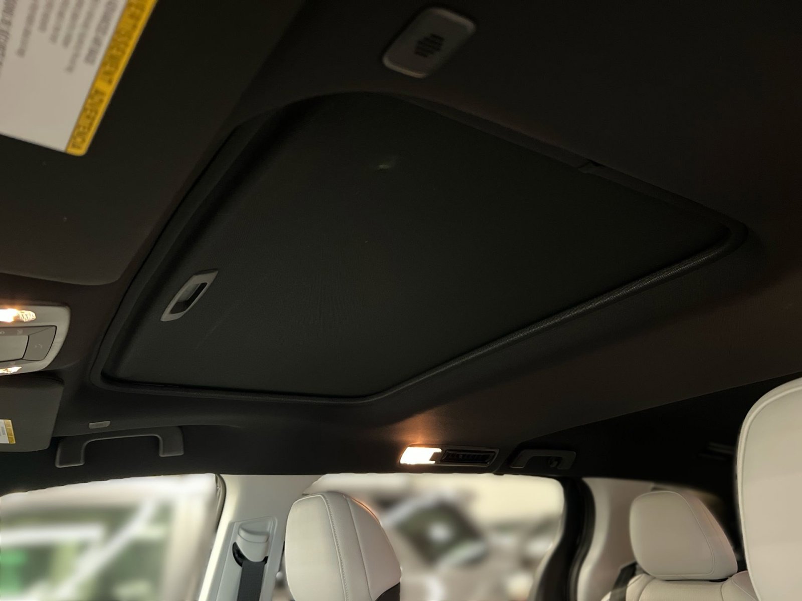 Used 2026 Toyota Sienna XSE image 19