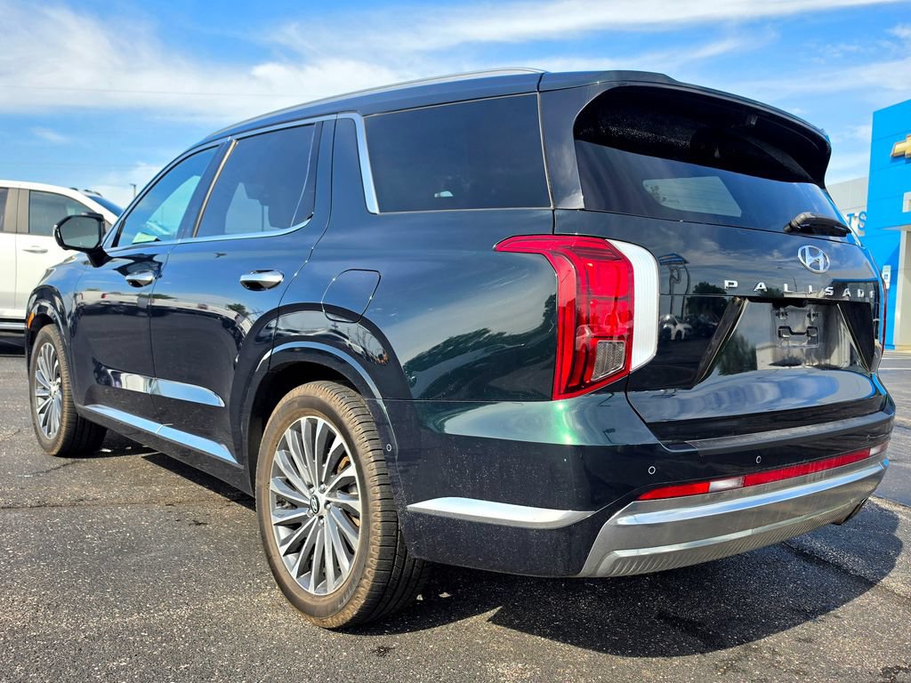 Used 2023 Hyundai Palisade Calligraphy w/ Cargo Package FWD image 4