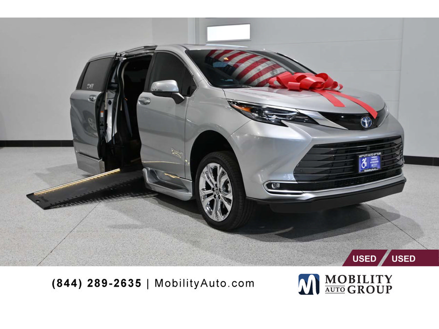 Used 2024 Toyota Sienna Platinum