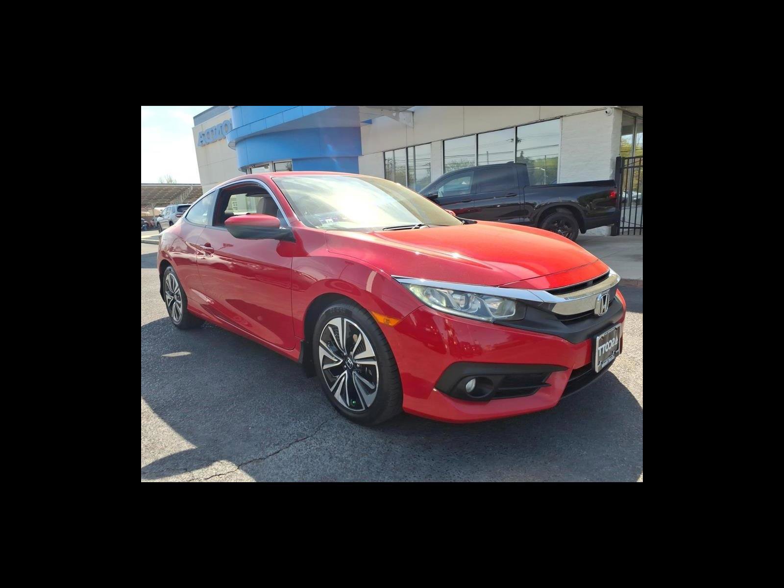 Certified 2018 Honda Civic EX-T image 1