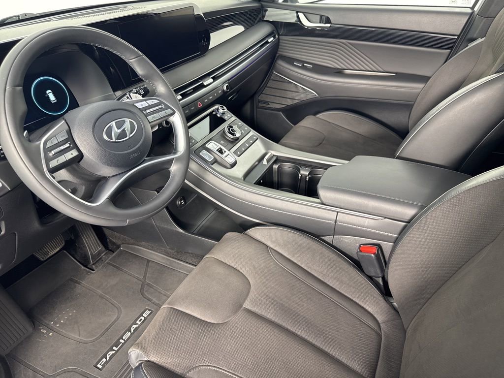 Used 2025 Hyundai Palisade Calligraphy AWD/4WD image 14