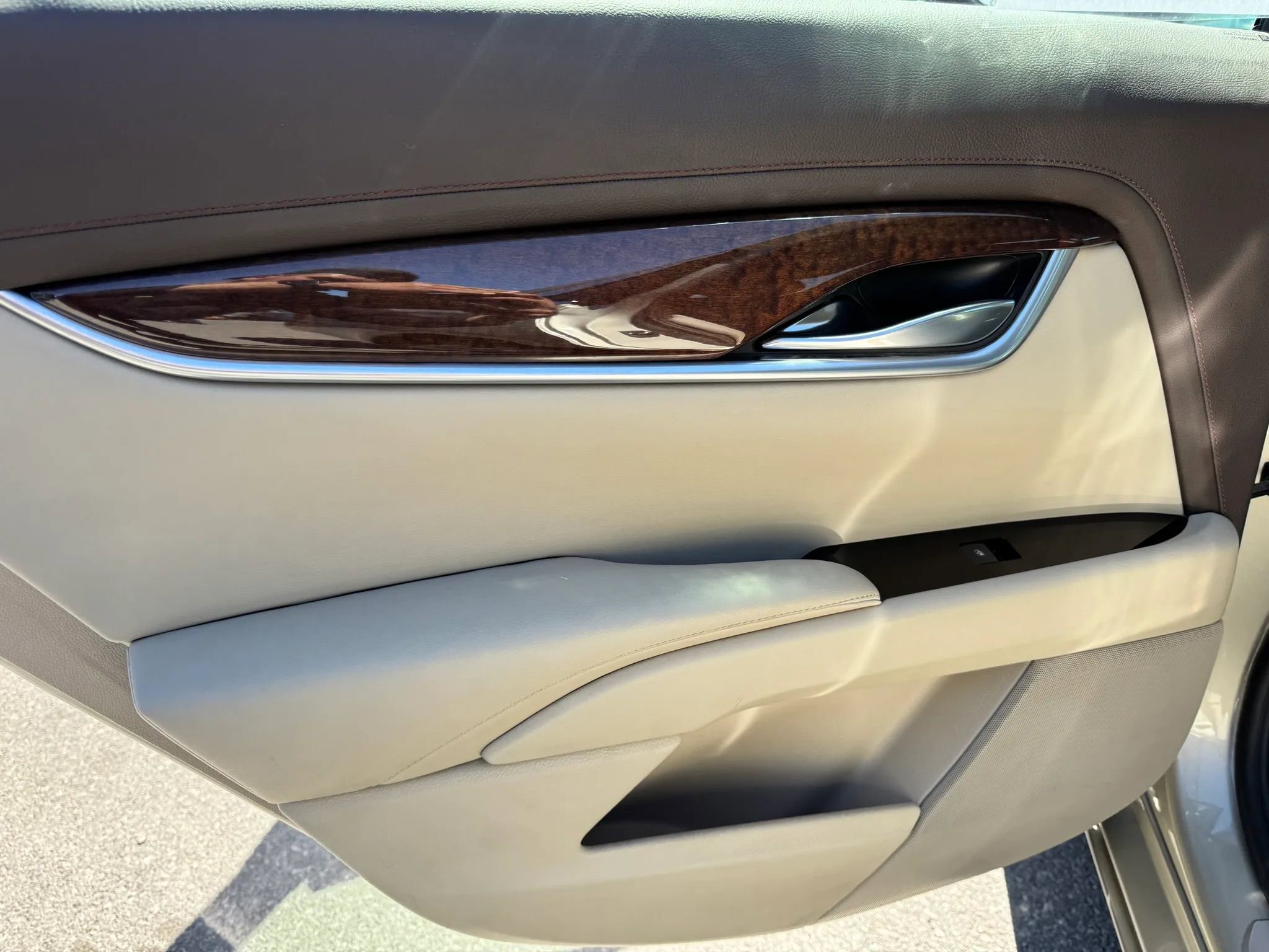 Used 2013 Cadillac XTS Premium FWD image 13