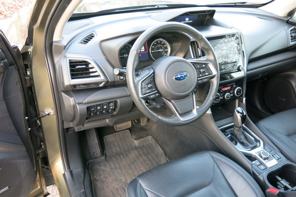 Used 2022 Subaru Forester Touring w/ Popular Package #3 image 11