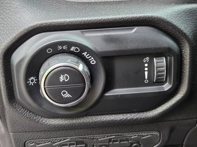 Used 2025 Jeep Gladiator Sport AWD/4WD image 28