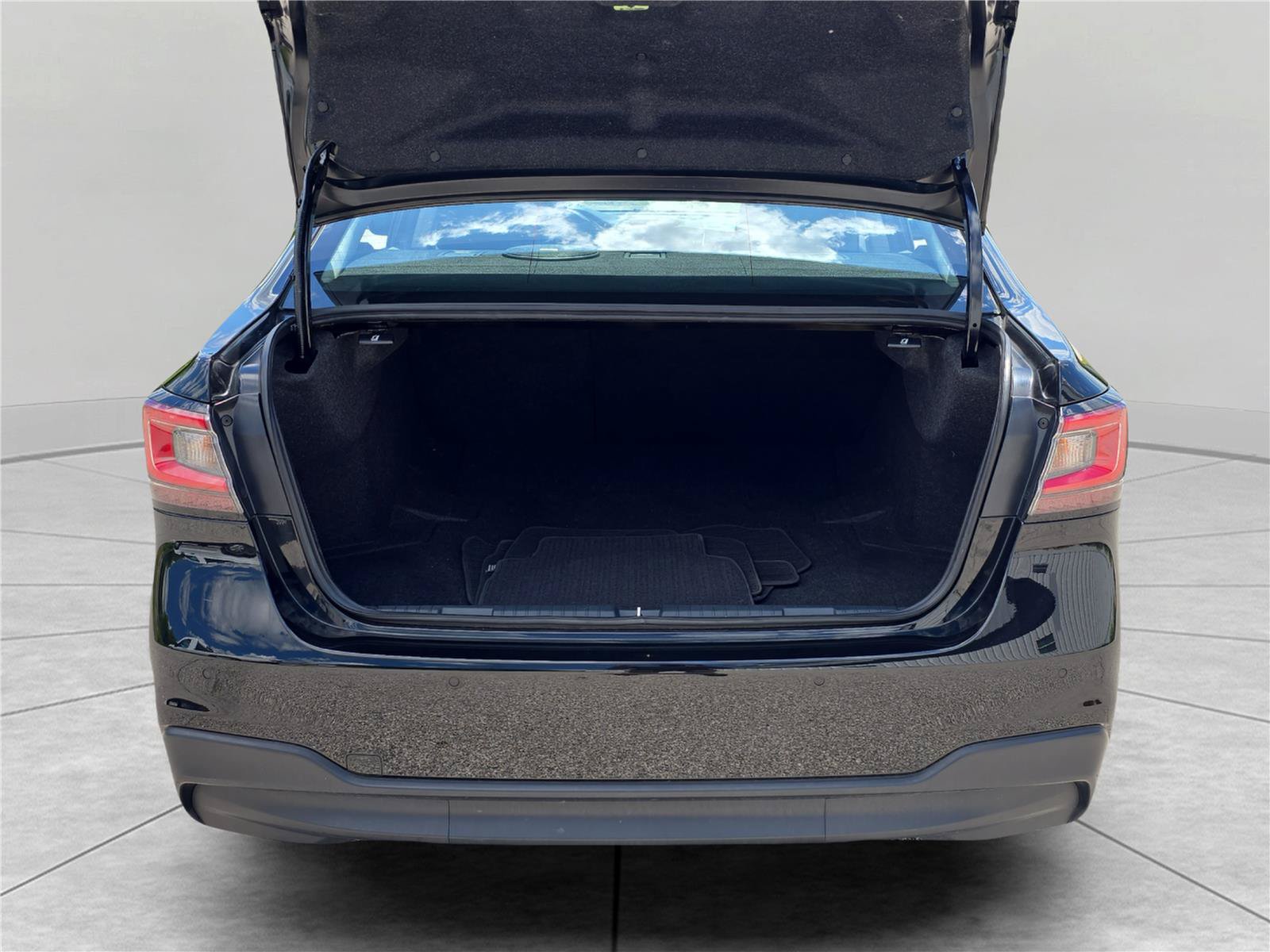 Used 2024 Subaru Legacy Limited AWD/4WD image 13