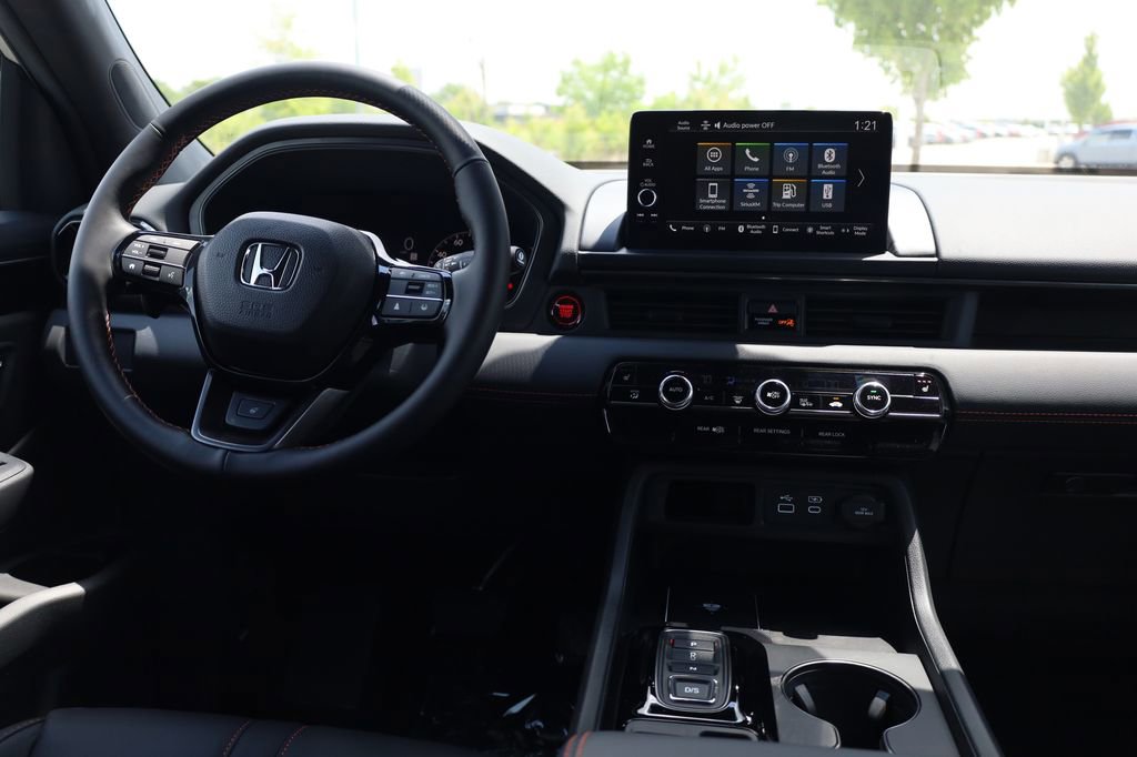 New 2025 Honda Pilot TrailSport image 31