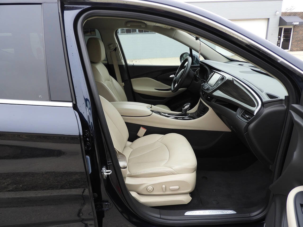 Used 2020 Buick Envision Premium w/ LPO, Cargo Package AWD/4WD image 36