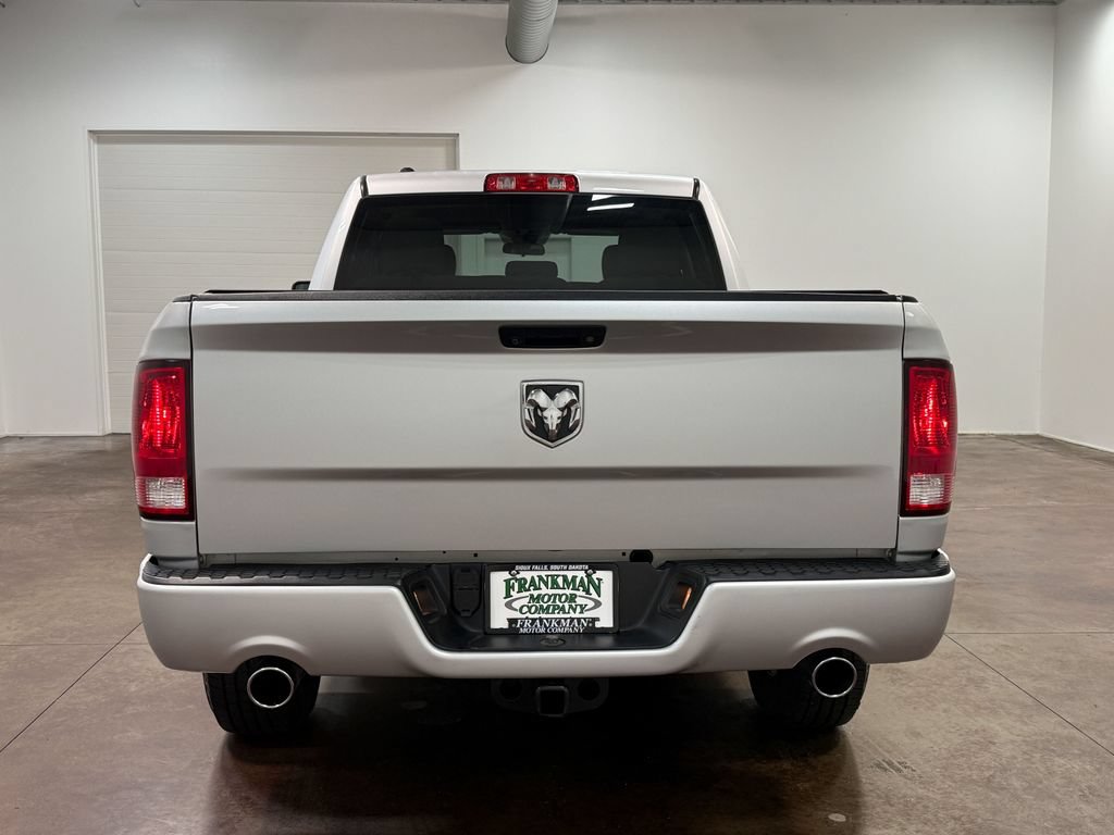 Used 2017 RAM 1500 Express RWD image 25